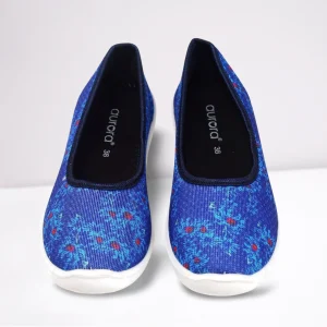 Blue fabric loafer